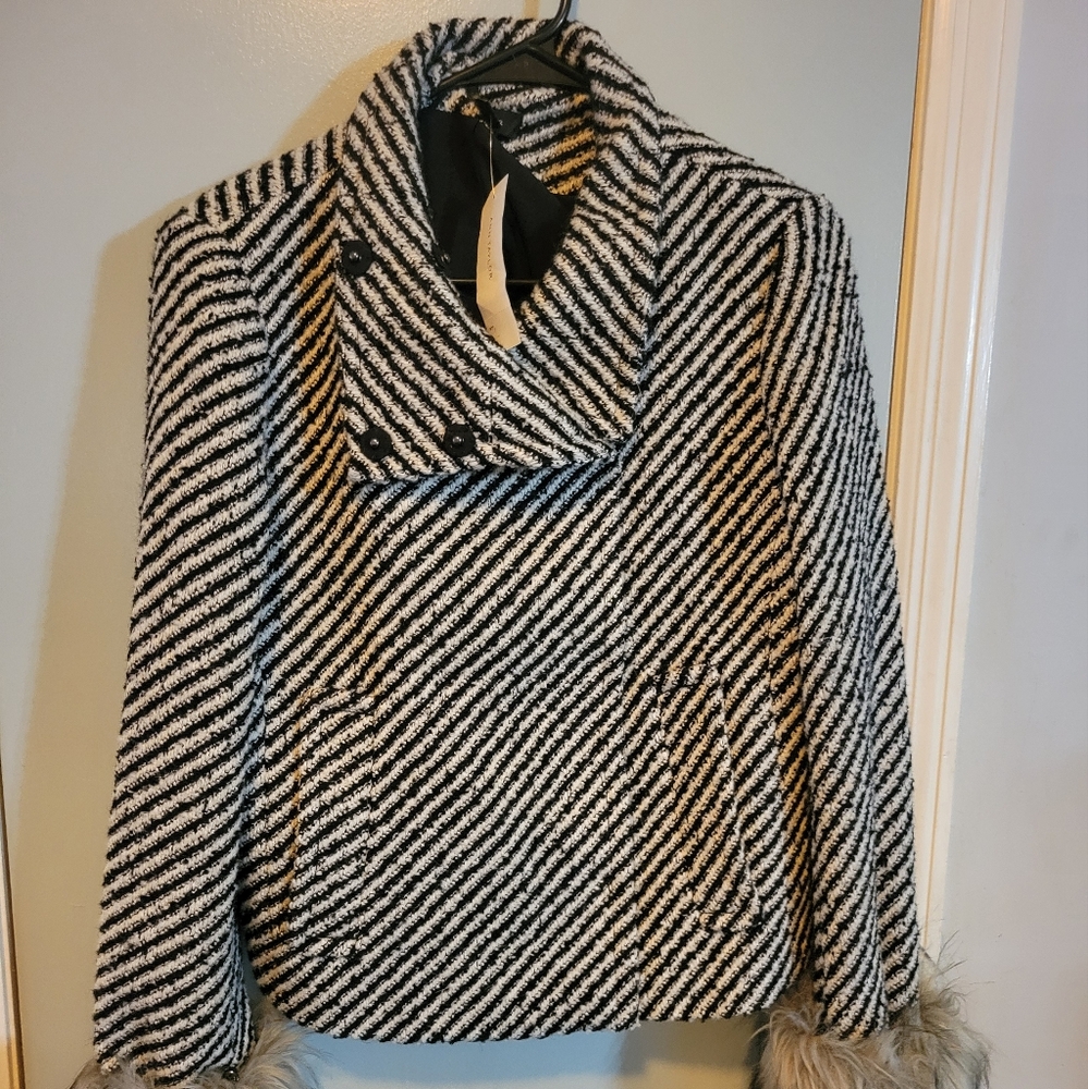 Brand New Ann Taylor Herringbone Like Black & White Coat with Faux Fur Cuffs.